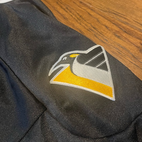 Vintage CCM Maska Pittsburgh Penguins Alternate Jersey - Picture 7 of 10
